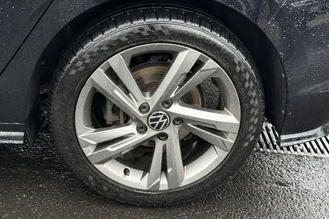 KN72YGM Volkswagen Golf 1.5 TSI 150 R-Line 5dr Thumbnail #7