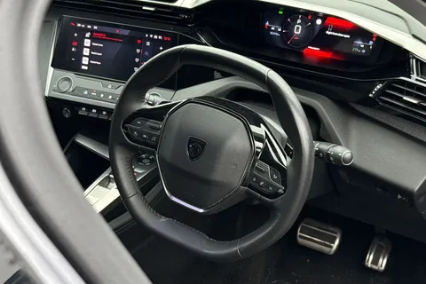 YA23JXN PEUGEOT 308 1.2 PureTech Active Premium EAT Euro 6 (s/s) 5dr Thumbnail #29