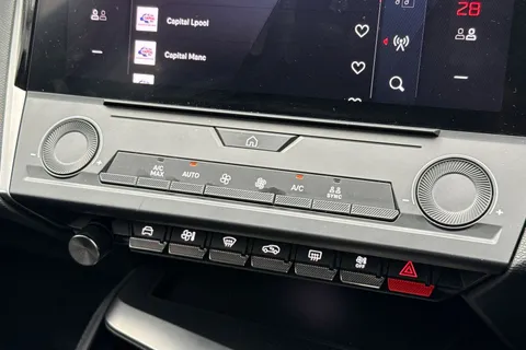 YA23JXN PEUGEOT 308 1.2 PureTech Active Premium EAT Euro 6 (s/s) 5dr Thumbnail #39