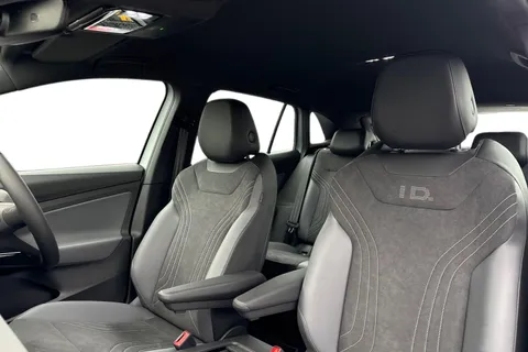 DA25BVE Volkswagen ID.4 109kW Life Pure 52kWh 5dr Auto [110kW Ch | Rear Camera | Heated Seats Thumbnail #10