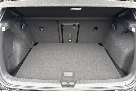 DE24AFX Volkswagen Golf 1.5 TSI 150 R-Line 5dr |ACC | Spare Wheel | Navigation Thumbnail #11