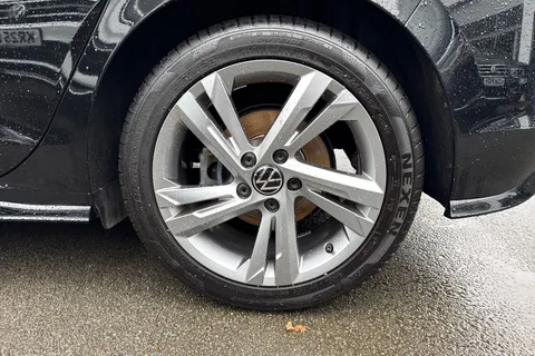 DE24AFX Volkswagen Golf 1.5 TSI 150 R-Line 5dr |ACC | Spare Wheel | Navigation Thumbnail #23