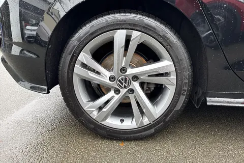 DE24AFX Volkswagen Golf 1.5 TSI 150 R-Line 5dr |ACC | Spare Wheel | Navigation Thumbnail #24