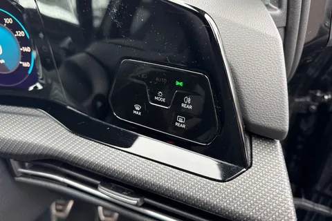 DE24AFX Volkswagen Golf 1.5 TSI 150 R-Line 5dr |ACC | Spare Wheel | Navigation Thumbnail #30