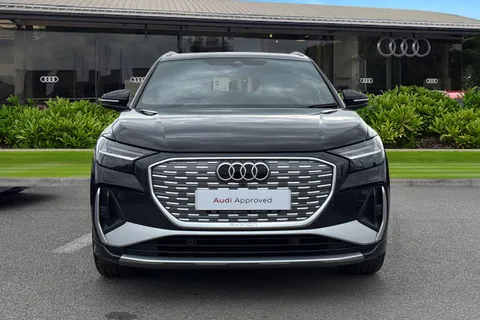 5 of 55 for Audi Q4 e-tron Q4 S line 45 e-tron 210,00 kW
