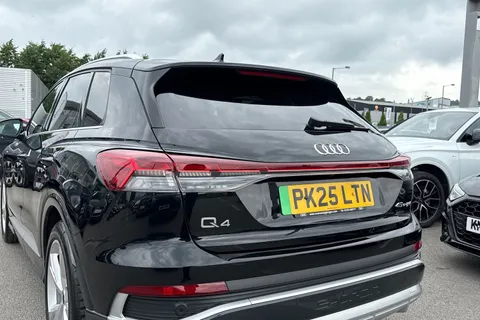 7 of 55 for Audi Q4 e-tron Q4 S line 45 e-tron 210,00 kW