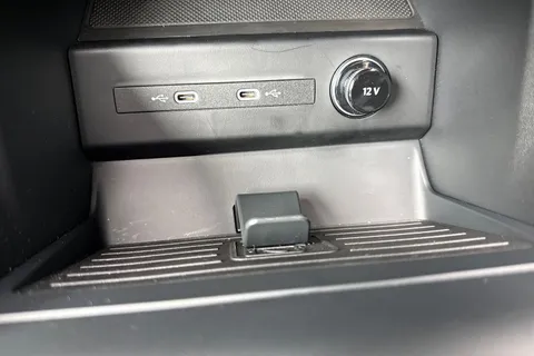 51 of 55 for Audi Q4 e-tron Q4 S line 45 e-tron 210,00 kW