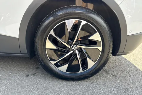 DA25BVG Volkswagen ID.4 150kW Family Pro Perform 77kWh 5dr Auto [135kW Ch] Thumbnail #12