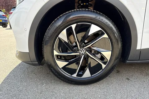 DA25BVG Volkswagen ID.4 150kW Family Pro Perform 77kWh 5dr Auto [135kW Ch] Thumbnail #13