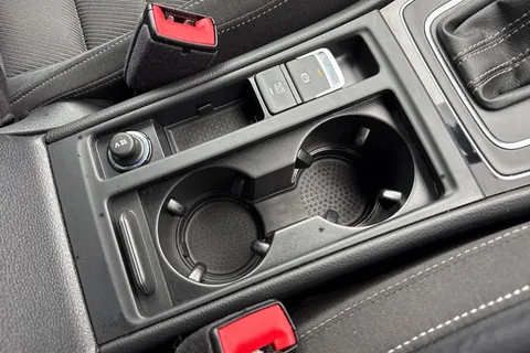 YA67BHN Volkswagen Golf 2.0 TSI 310 R 3dr 4MOTION DSG ⭐19' Pretoria Alloys, 1 Year VW Warranty⭐ Thumbnail #39