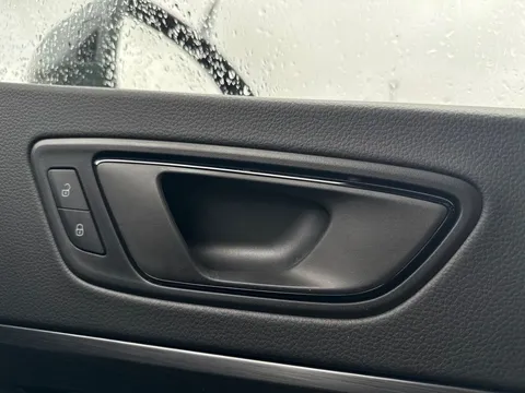 KM25BTU CUPRA Ateca 2.0 TSI VZ2 5dr DSG 4Drive **Panoramic Sunroof** Thumbnail #19