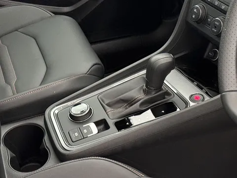 KM25BTU CUPRA Ateca 2.0 TSI VZ2 5dr DSG 4Drive **Panoramic Sunroof** Thumbnail #21