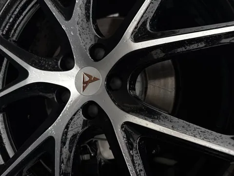 KM25BTU CUPRA Ateca 2.0 TSI VZ2 5dr DSG 4Drive **Panoramic Sunroof** Thumbnail #28