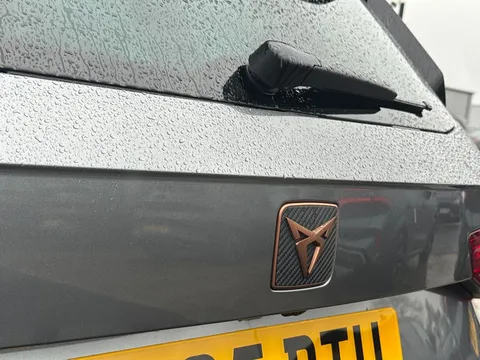 KM25BTU CUPRA Ateca 2.0 TSI VZ2 5dr DSG 4Drive **Panoramic Sunroof** Thumbnail #29