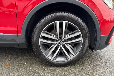 SY73VYN Volkswagen Tiguan Allspace 2.0 TDI 200 4Motion Elegance 5dr DSG | Tow Bar | Heated Seats Thumbnail #10