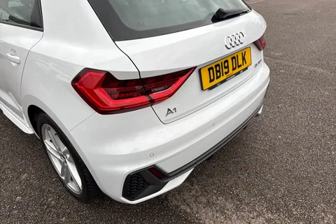 8 of 48 for Audi A1 S line 35 TFSI 150 PS 6-speed