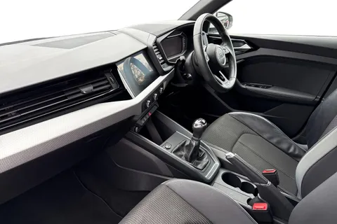 15 of 48 for Audi A1 S line 35 TFSI 150 PS 6-speed