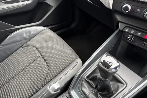 20 of 48 for Audi A1 S line 35 TFSI 150 PS 6-speed