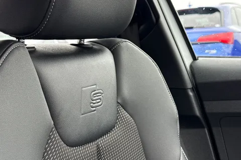 43 of 48 for Audi A1 S line 35 TFSI 150 PS 6-speed