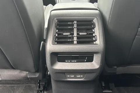 31 of 49 for Volkswagen Tiguan 1.5 TSI (204ps) Match eHybrid DSG