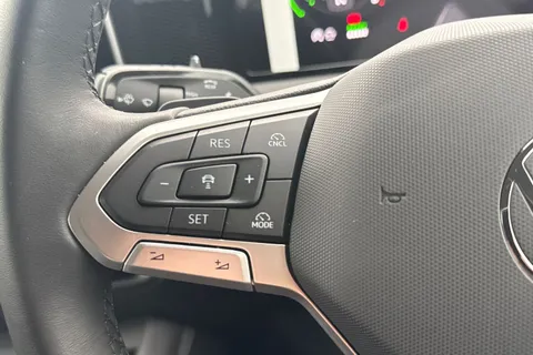 33 of 49 for Volkswagen Tiguan 1.5 TSI (204ps) Match eHybrid DSG