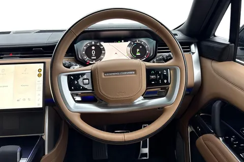 DN25AWY Land Rover Range Rover 3.0 P460e Autobiography 5dr Thumbnail #17