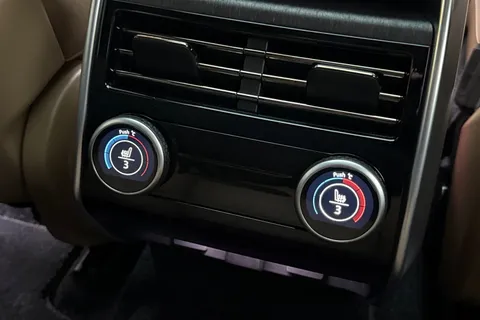 DN25AWY Land Rover Range Rover 3.0 P460e Autobiography 5dr Thumbnail #20