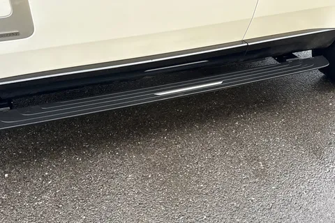 DN25AWY Land Rover Range Rover 3.0 P460e Autobiography 5dr Thumbnail #35