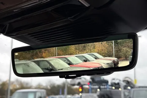 DN25AWY Land Rover Range Rover 3.0 P460e Autobiography 5dr Thumbnail #45