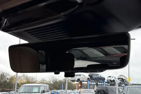 DN25AWY Land Rover Range Rover 3.0 P460e Autobiography 5dr Thumbnail #46