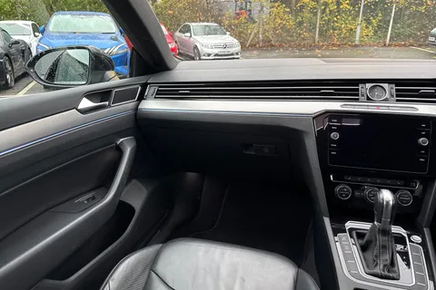 15 of 47 for Volkswagen Arteon 2.0 TSI R-Line Fastback DSG Euro 6 (s/s) 5dr