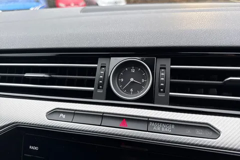 32 of 47 for Volkswagen Arteon 2.0 TSI R-Line Fastback DSG Euro 6 (s/s) 5dr