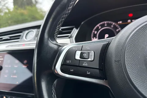 34 of 47 for Volkswagen Arteon 2.0 TSI R-Line Fastback DSG Euro 6 (s/s) 5dr