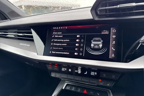 DG72BVM Audi S3 Vorsprung TFSI  310 PS S tronic Thumbnail #42