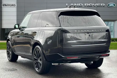 Land Rover Range Rover 3.0 P460e 38.2kWh Edition Auto 4WD Euro 6 (s/s) 5dr Thumbnail #3