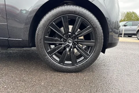 Land Rover Range Rover 3.0 P460e 38.2kWh Edition Auto 4WD Euro 6 (s/s) 5dr Thumbnail #9