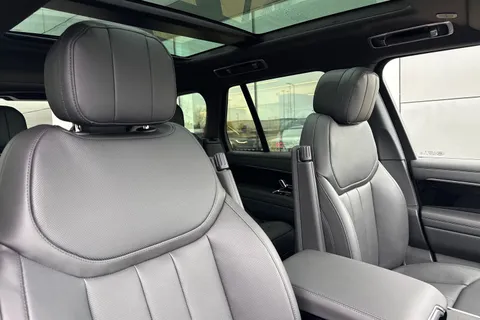 Land Rover Range Rover 3.0 P460e 38.2kWh Edition Auto 4WD Euro 6 (s/s) 5dr Thumbnail #11