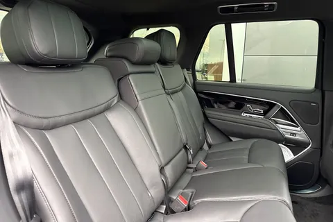 Land Rover Range Rover 3.0 P460e 38.2kWh Edition Auto 4WD Euro 6 (s/s) 5dr Thumbnail #13