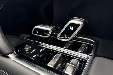 Land Rover Range Rover 3.0 P460e 38.2kWh Edition Auto 4WD Euro 6 (s/s) 5dr Thumbnail #32