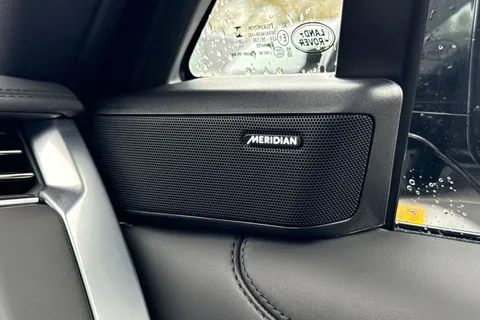 Land Rover Range Rover 3.0 P460e 38.2kWh Edition Auto 4WD Euro 6 (s/s) 5dr Thumbnail #33