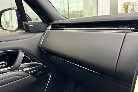 Land Rover Range Rover 3.0 P460e 38.2kWh Edition Auto 4WD Euro 6 (s/s) 5dr Thumbnail #57