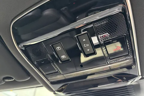 Land Rover Range Rover 3.0 P460e 38.2kWh Edition Auto 4WD Euro 6 (s/s) 5dr Thumbnail #60