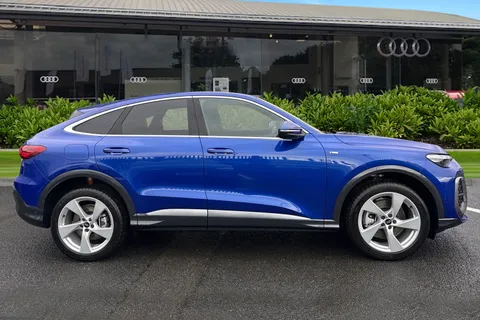 Audi Q5 2.0 TDI S line Sportback S Tronic quattro Euro 6 (s/s) 5dr Thumbnail #4