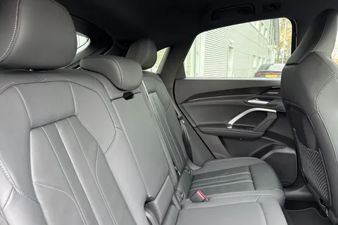 Audi Q5 2.0 TDI S line Sportback S Tronic quattro Euro 6 (s/s) 5dr Thumbnail #19