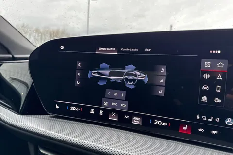 Audi Q5 2.0 TDI S line Sportback S Tronic quattro Euro 6 (s/s) 5dr Thumbnail #22