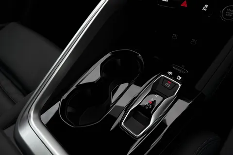 Audi Q5 2.0 TDI S line Sportback S Tronic quattro Euro 6 (s/s) 5dr Thumbnail #23