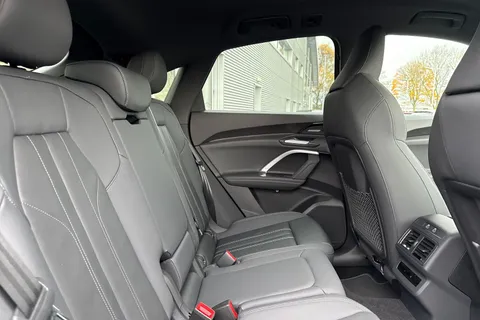 Audi Q5 2.0 TDI S line Sportback S Tronic quattro Euro 6 (s/s) 5dr Thumbnail #38