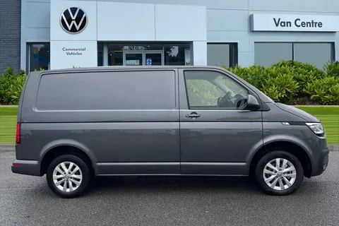 DG74CXV Volkswagen Transporter 2.0 TDI 150 Highline Van DSG Thumbnail #4