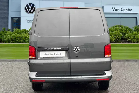 DG74ESY Volkswagen Transporter 2.0 TDI 110 Highline Van Thumbnail #5