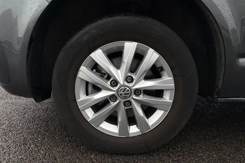 DG74ESY Volkswagen Transporter 2.0 TDI 110 Highline Van Thumbnail #14